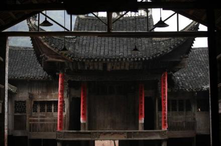 虎溪黄氏宗祠戏台 虎溪黄氏宗祠戏台