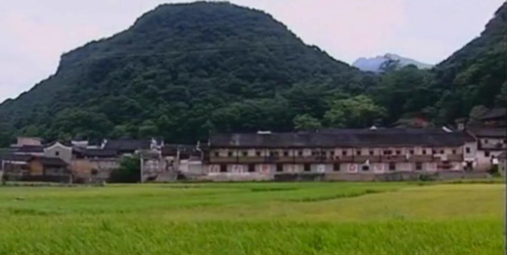 宝镜何家大院 宝镜何家大院