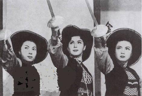 女侠戏金龙
