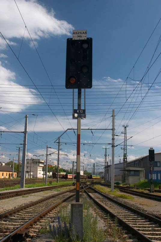 通过信号 通过信号