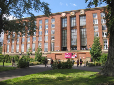 伯明翰大学校园风光