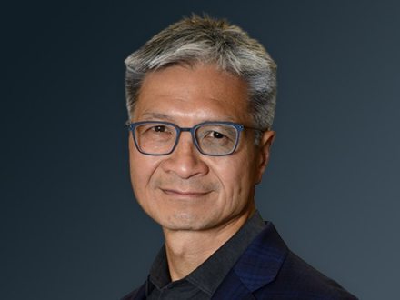 维克多·彭（Victor Peng）