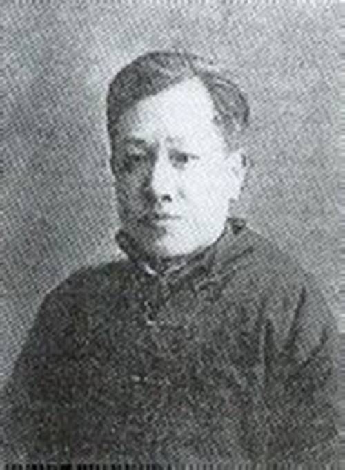 何育杰