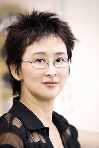邓宛霞