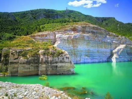 大白玉塘采石场遗址 