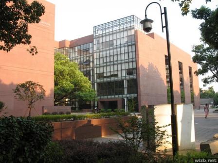 工商管理学院