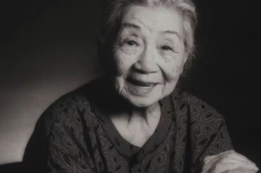 郁风