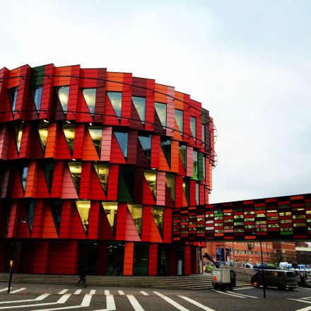 Chalmers Lindholmen校区彩虹楼