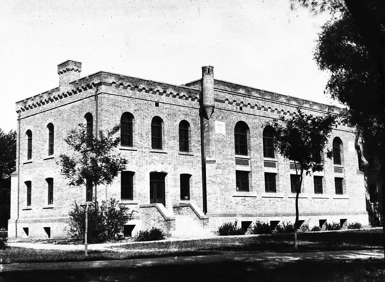 民国十一年（1922年）潞河中学文氏楼。