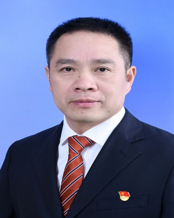 党委副书记、校长成英姿