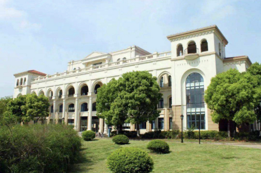 上海外国语大学虹口校区校园