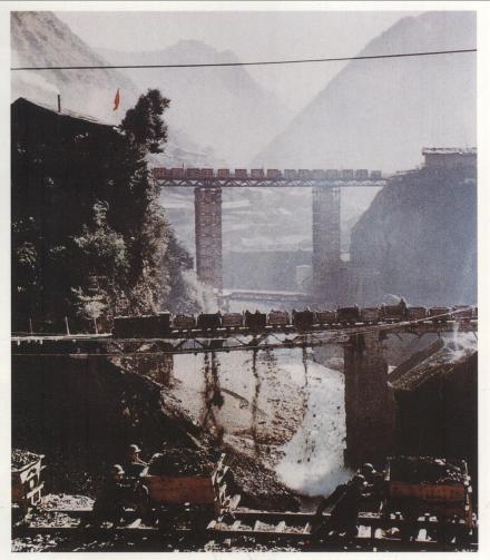 1968年4月至1973年10月， 铁道兵施工部队参加了襄渝铁路的修建