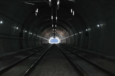 南龙铁路荆西隧道