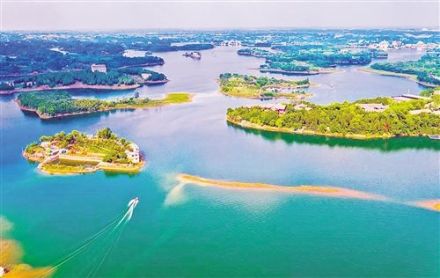 龙泉湖