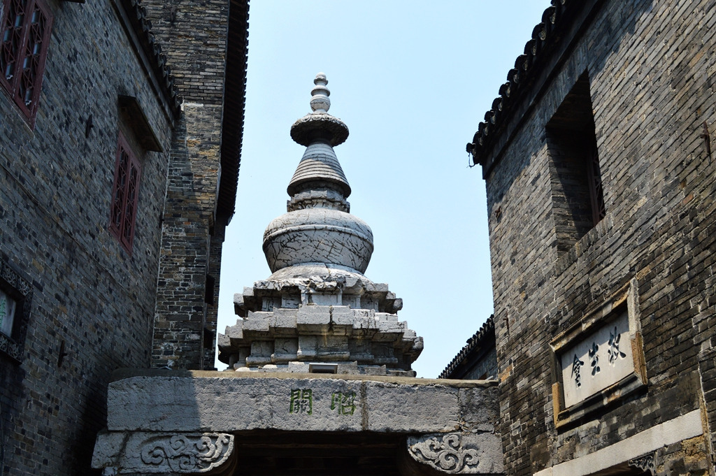 西津渡昭关石塔