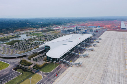 宜宾五粮液机场航拍图