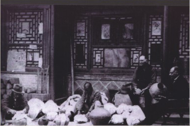 安特生整理发掘彩陶