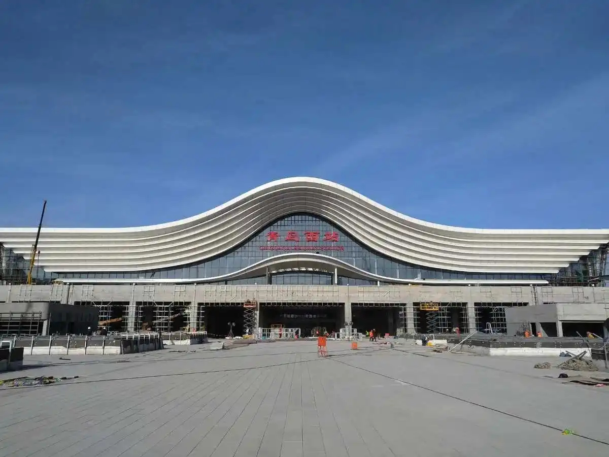 建设中的青岛西站