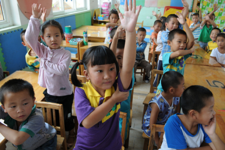 流亭街道学生在上课中