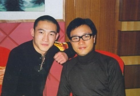 张国荣与朋友的合影