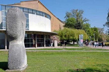 法国梅斯大学