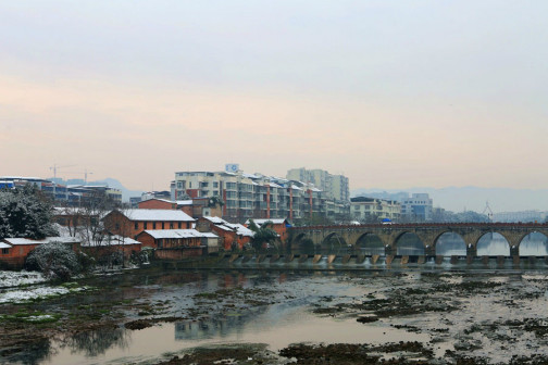 蒲江县