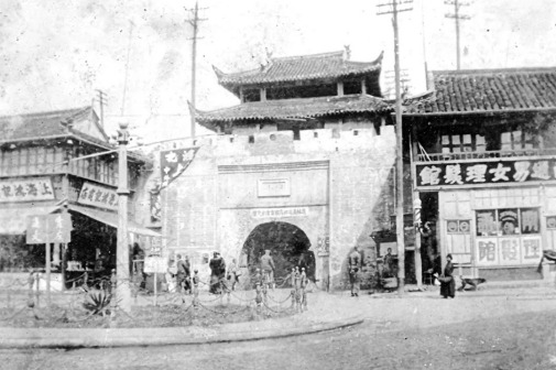 西城门-来恩门