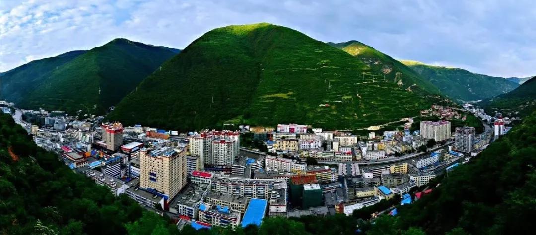 马尔康市