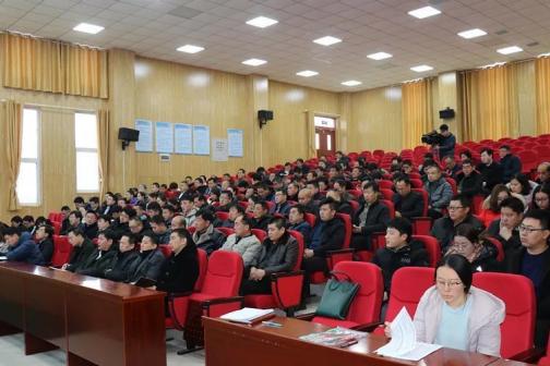 灵山镇强化学习，勇于担当，提升灵山精气神，绽放基层党建花
