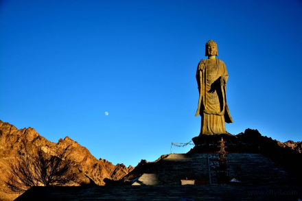 三危山