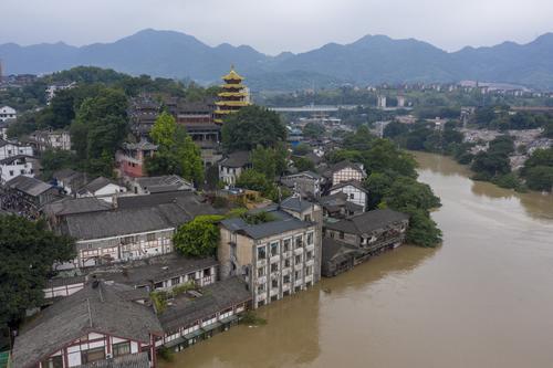 磁器口古镇临江区域被洪水淹没 