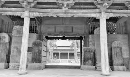 襄陵文庙大成殿内的碑刻