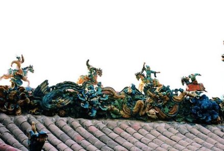 古堡建筑——空王佛行宫，琉璃脊饰