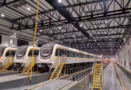 杭州地铁16号线列车