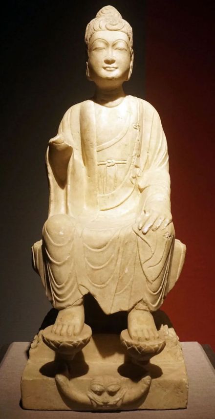 后底阁遗址出土佛像