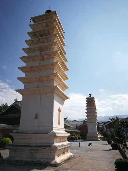 双塔