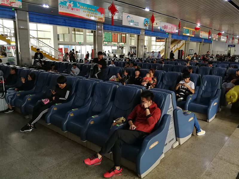 济宁站共享按摩座椅