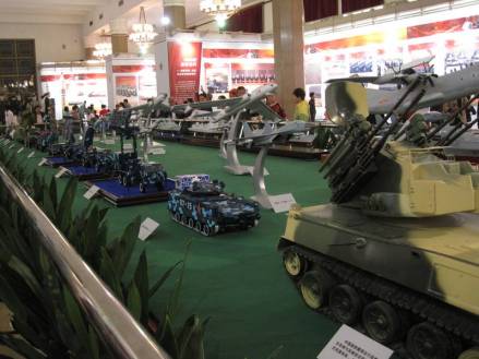 临时展：国庆60周年阅兵武器装备模型展