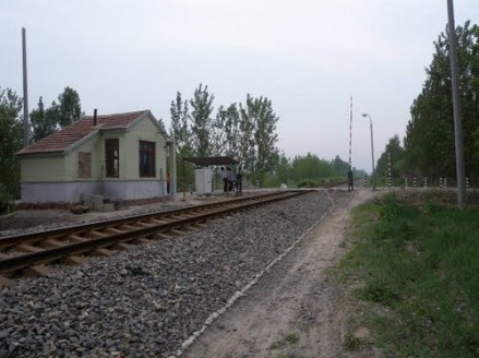 淄东铁路安柴铁路道口