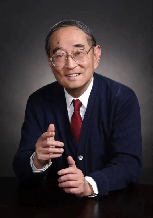 厉以宁