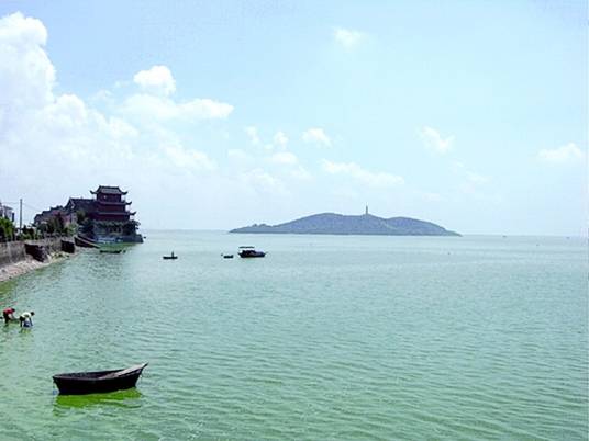 巢湖