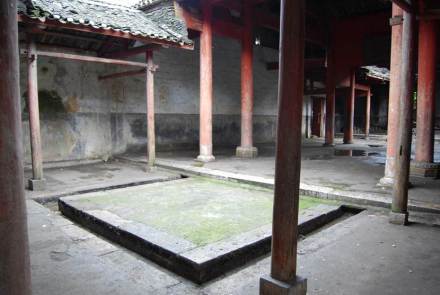 说明: 012 云龙坊与王氏虚堂天井