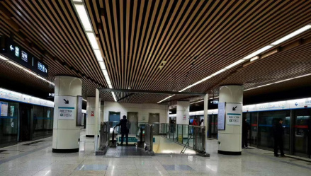 十里河站10号线站层