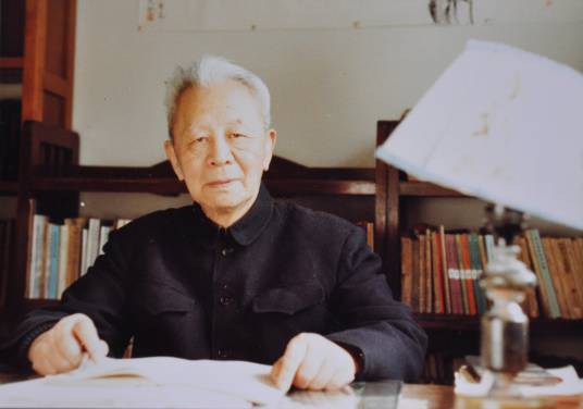 贺麟