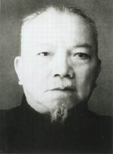 首任主席李济深
