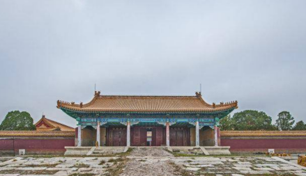 隆恩门