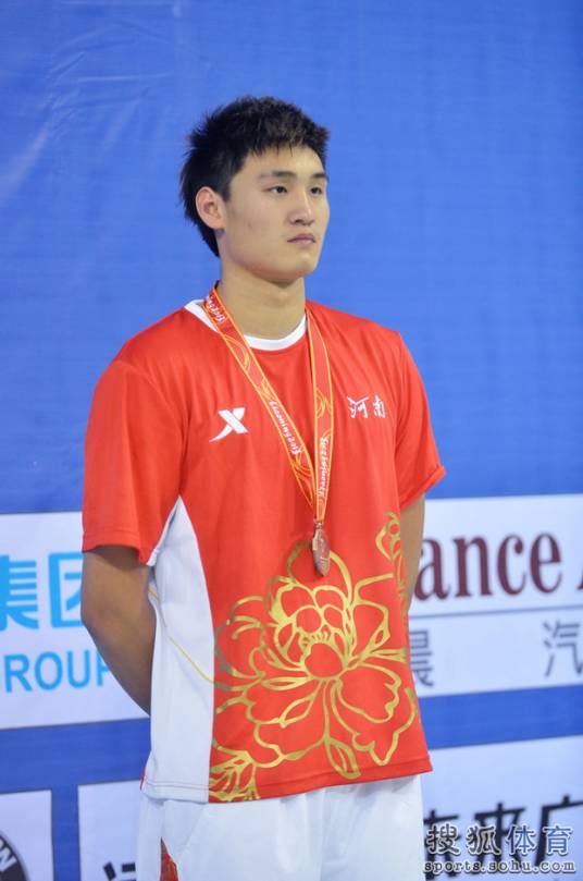 李昀琦