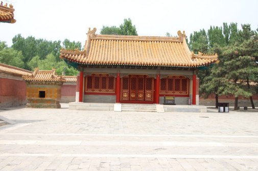 西配殿和焚帛炉