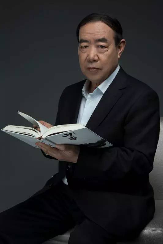 贾平凹