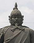 邓子龙塑像